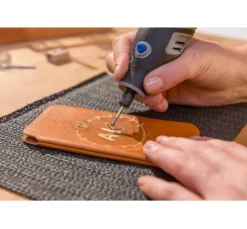 Dremel 3000-2/25 Arts & Crafts, 2 Aufsätze, 25 tlg. Zubehör, Tasche