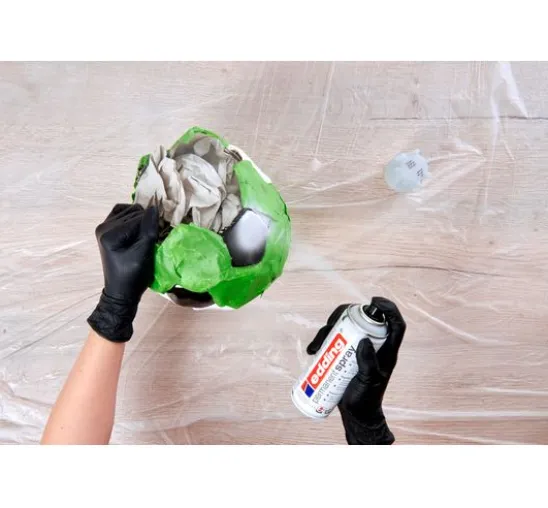 edding 5200 "Permanentspray", Grundierung