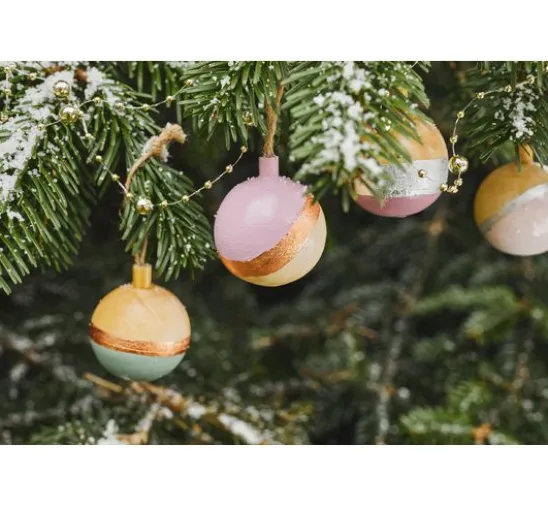 Holz-Weihnachtskugel
