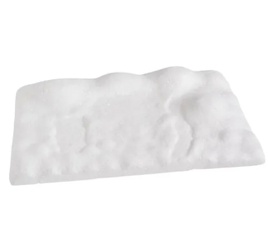 Landschaft aus Styropor mit Schnee