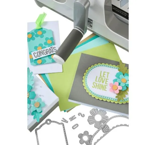Sizzix New Big Shot Machine "Starter Kit"