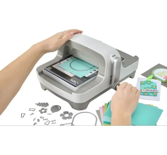 Sizzix New Big Shot Machine "Starter Kit"