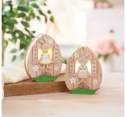 VBS Holz-Ei mit LED "Häsin im Fenster"