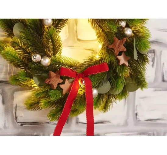 Weihnachtskugeln aus Glas am Draht